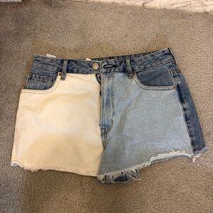 PACSUN  High Rise Festival jean shorts white and blue denim size 27.